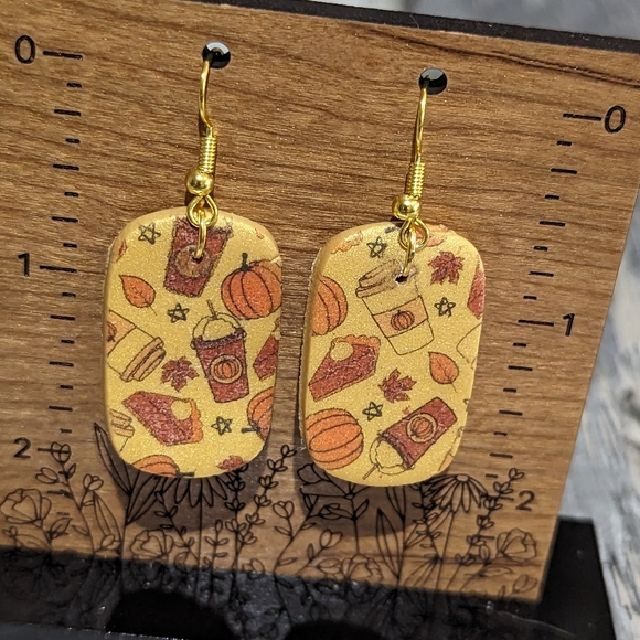 🎃Pumpkin Spice Clay Earrings NEW! - Picture 2 of 3